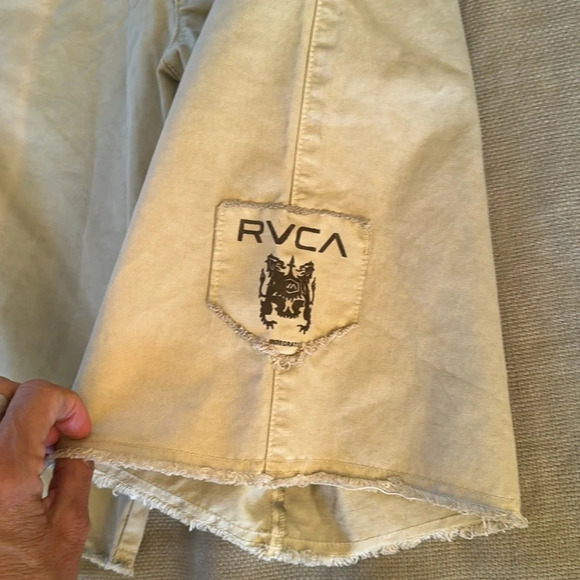 RVCA artist network program by PM TENORE army cargo shorts size 28 NWT - Picture 2 of 8